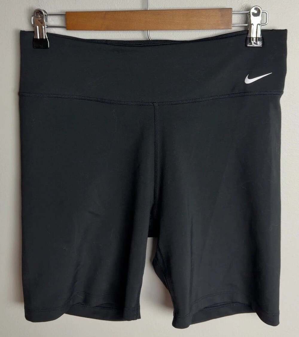 Nike Black Dri-FIT Biker Shorts Size Large Athletic Training Outdoor Women’s